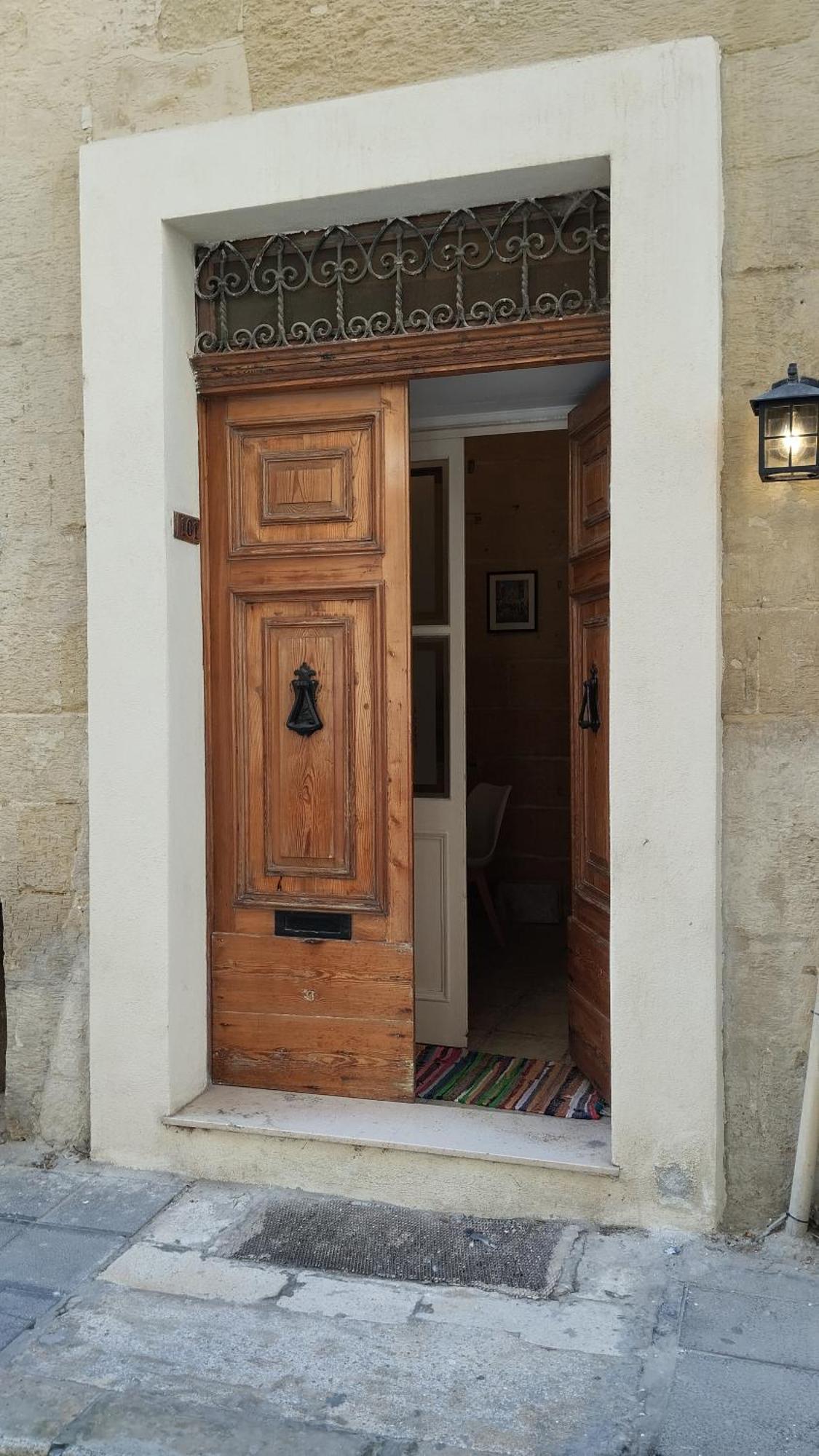 No. 101 In Valletta Exteriér fotografie